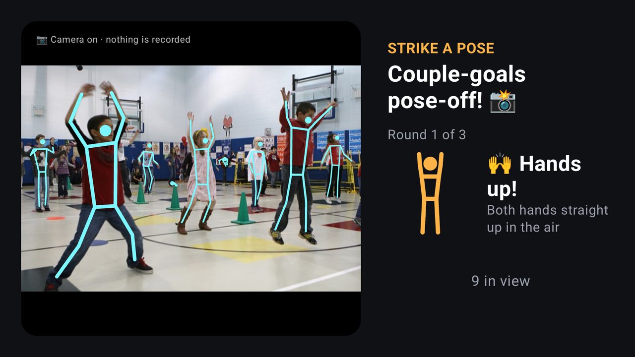 Pose card for round 1: a stick figure with both hands up.